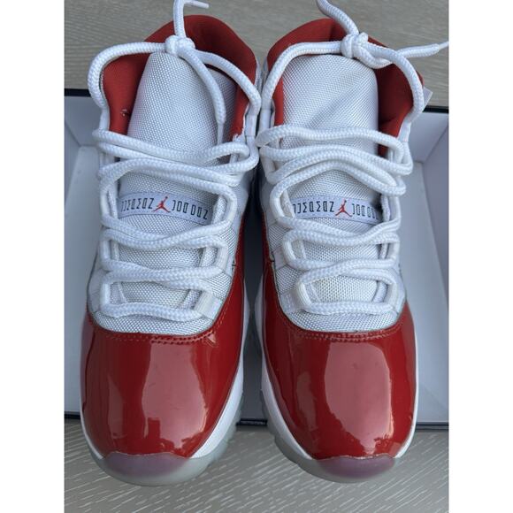 Air Jordan 11 Retro Red/White Size 9.5 CT8012 16 Pre Owned Original Box main image 13